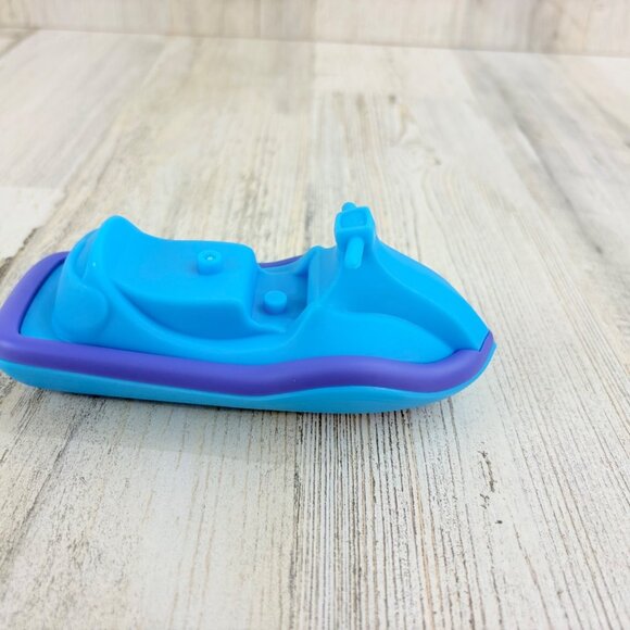 Bluey SET of 2 Jet Ski Watercraft Beach Pool Water Sea Doo Boats Blue Figure NEW - Picture 10 of 13